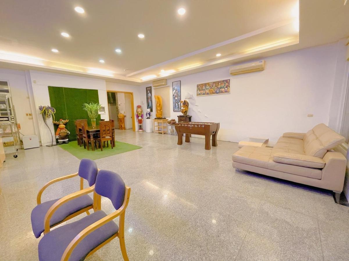 Aoike Hot Spring Hotel Джиаоси Екстериор снимка
