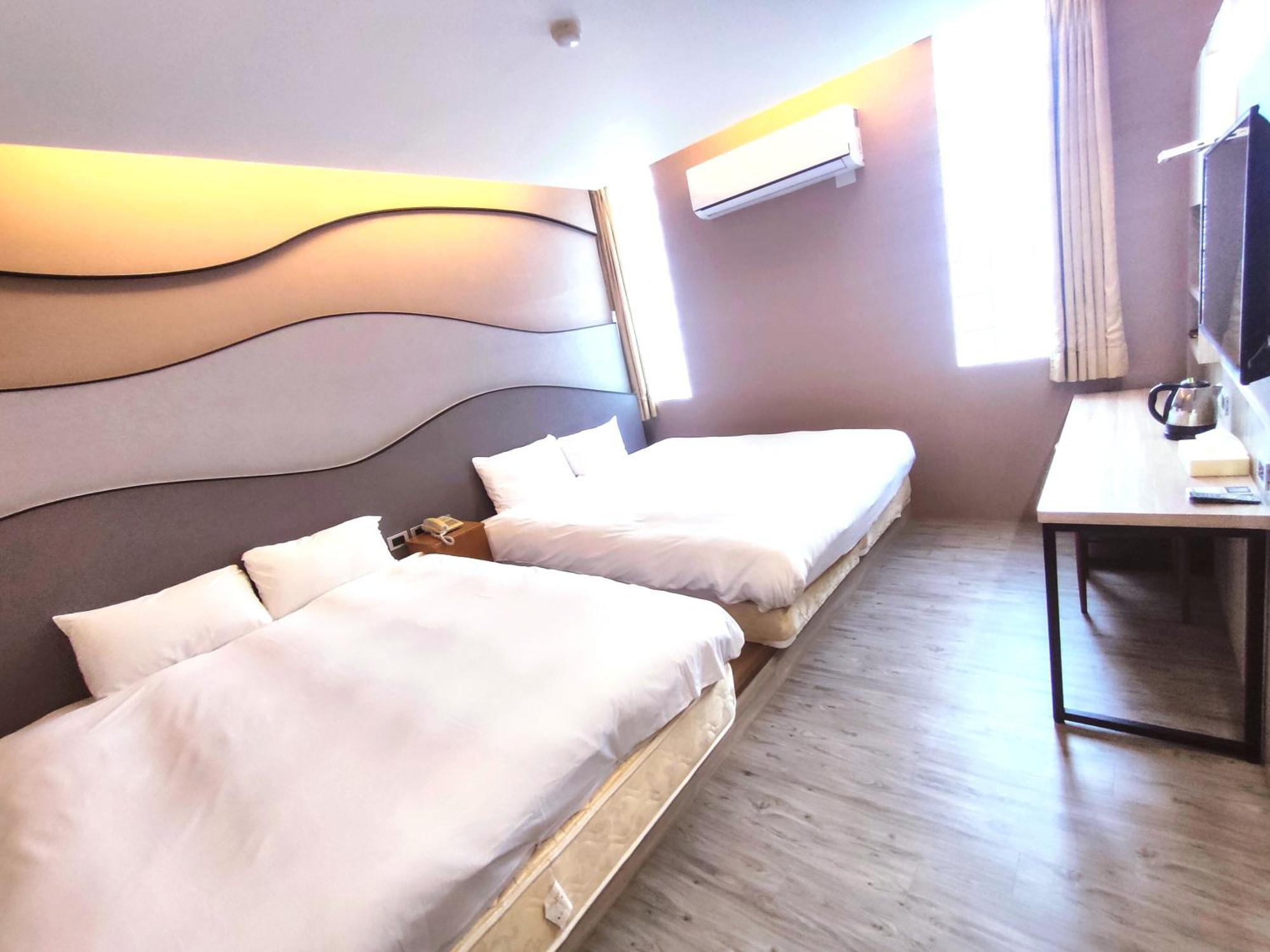 Aoike Hot Spring Hotel Джиаоси Екстериор снимка