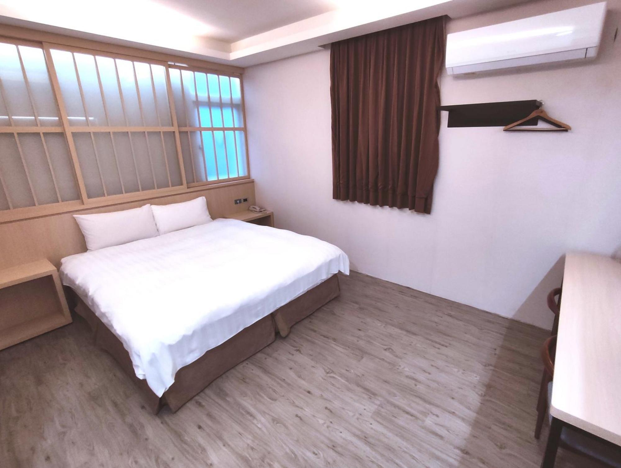 Aoike Hot Spring Hotel Джиаоси Екстериор снимка