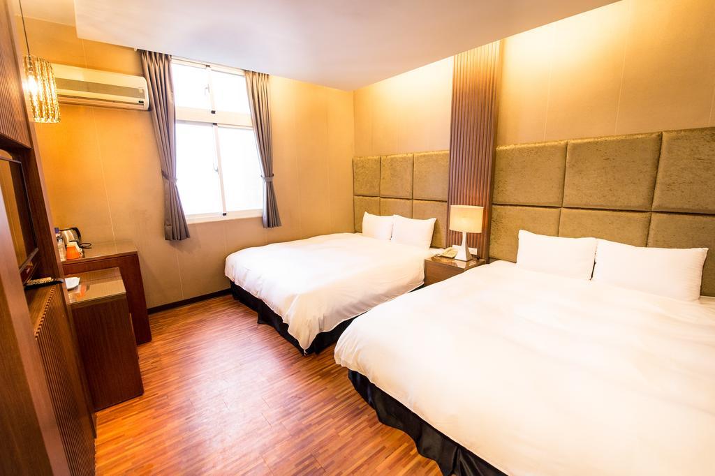 Aoike Hot Spring Hotel Джиаоси Екстериор снимка