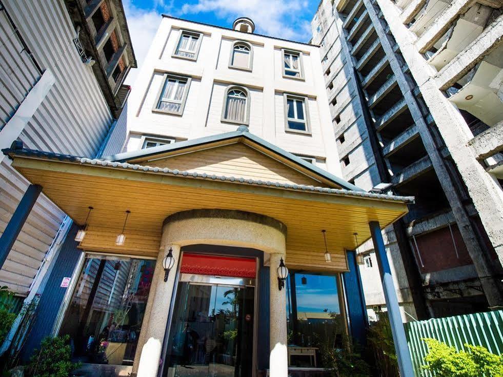 Aoike Hot Spring Hotel Джиаоси Екстериор снимка